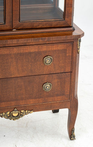 Henredon Louis XV Style Mahogany Display Cabinet (9806599749939)