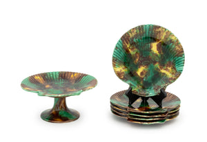Wedgwood Shell-Form Centerpiece and Five Plates