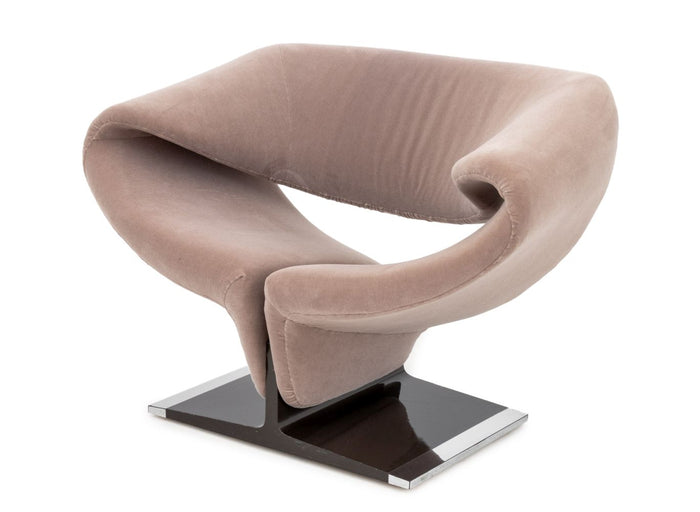 Pierre Paulin for Artifort Beige Ribbon Chair