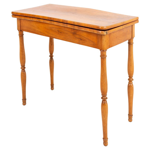 William IV Walnut Gate Leg Games Table, 19th C