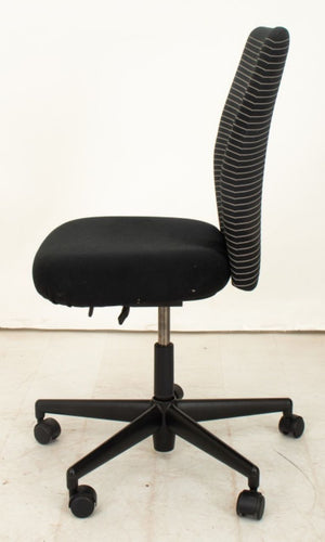 Vitra Ergonomic Swivel Office Chair (8955803337011)