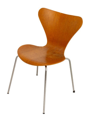 Arne Jacobsen x Fritz Hansen Series 7 Chairs, Pair (9669340889395)